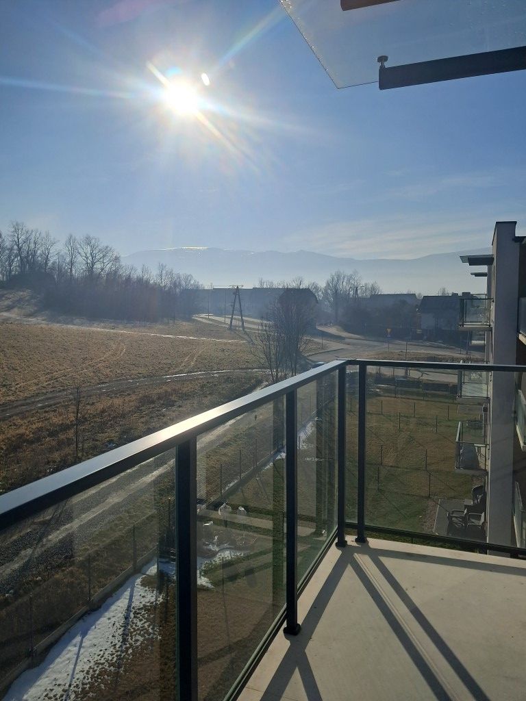 Nowy apartament w Cieplicach, cisza, zieleń, piekne widoki.