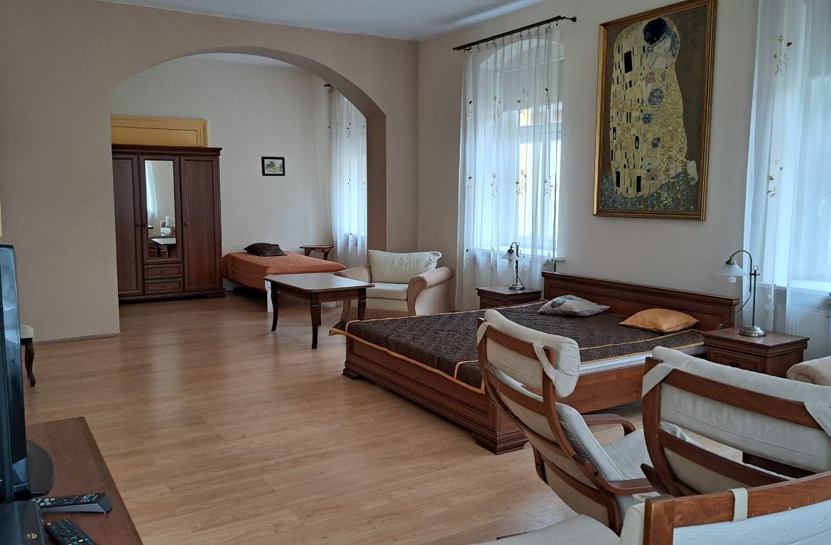 Mieszkanie w Cieplicach z widokiem na Park Zdrojowy