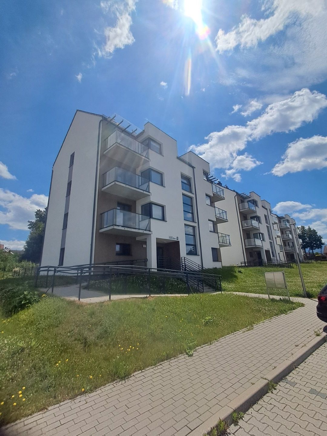 Nowy apartament w Cieplicach, cisza, zieleń, piekne widoki.