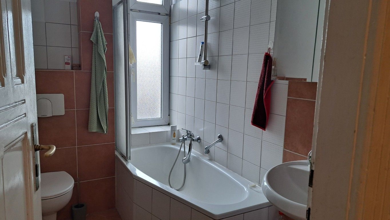 Klimatyczne mieszkanie z garażem w Cieplicach