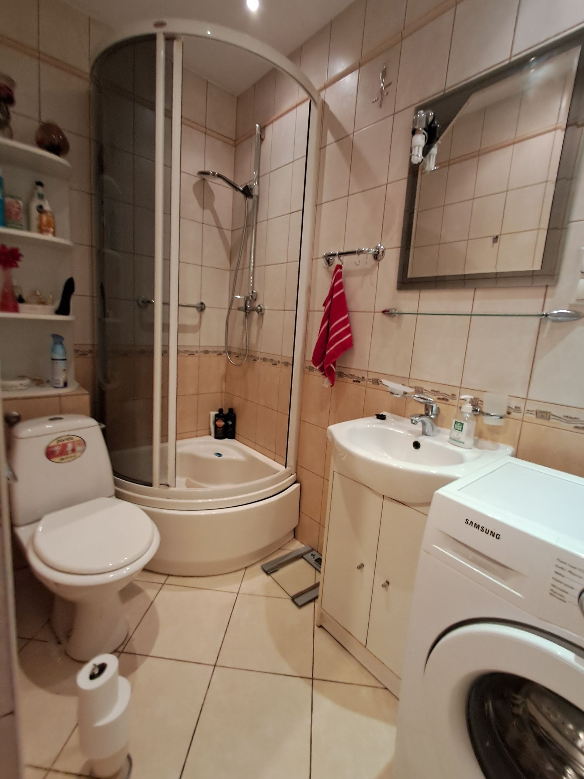 Mieszkanie dwupokojowe w kamienicy plus ogródek działkowy.