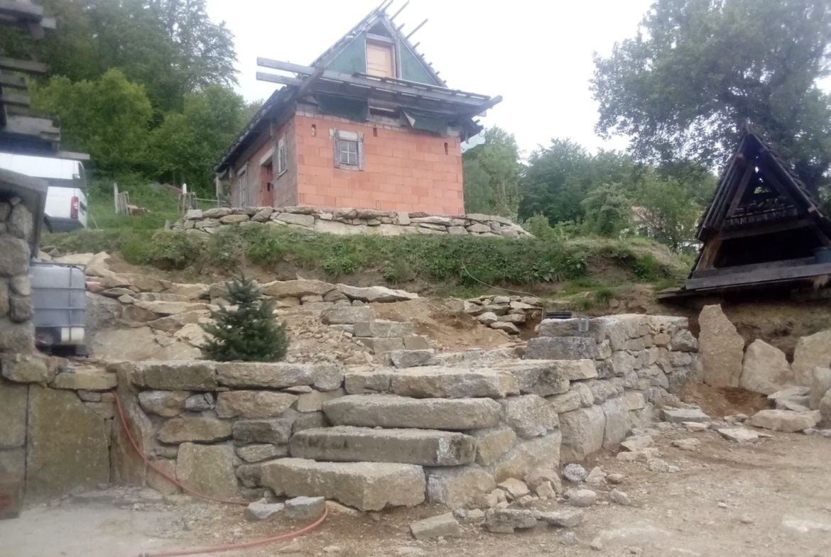 Dom na malowniczej działce z panoramą Karkonoszy
