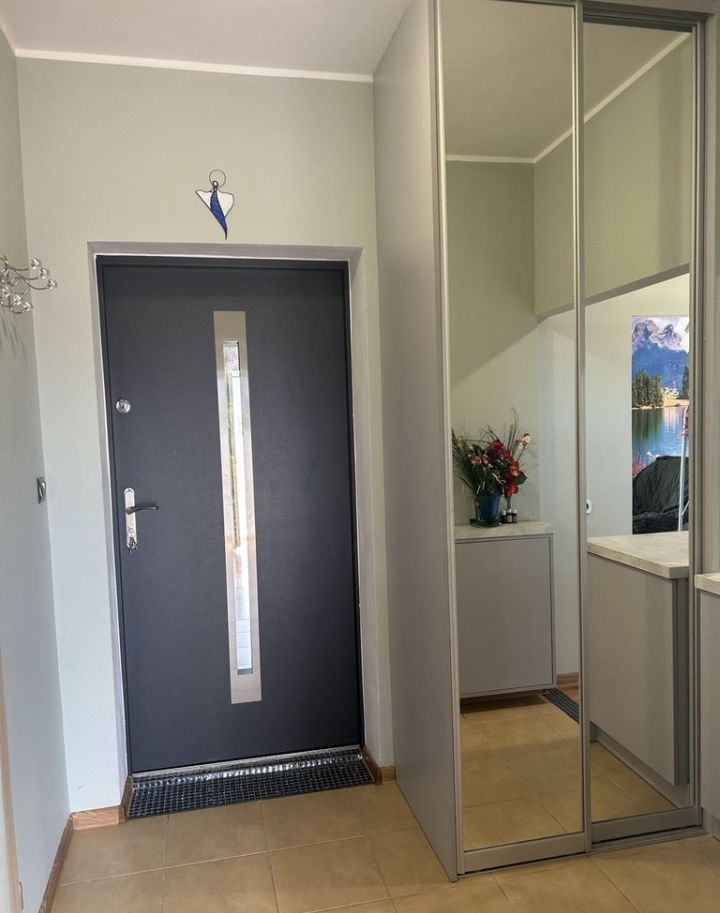 Uroczy domek z widokiem na góry w Kostrzycy