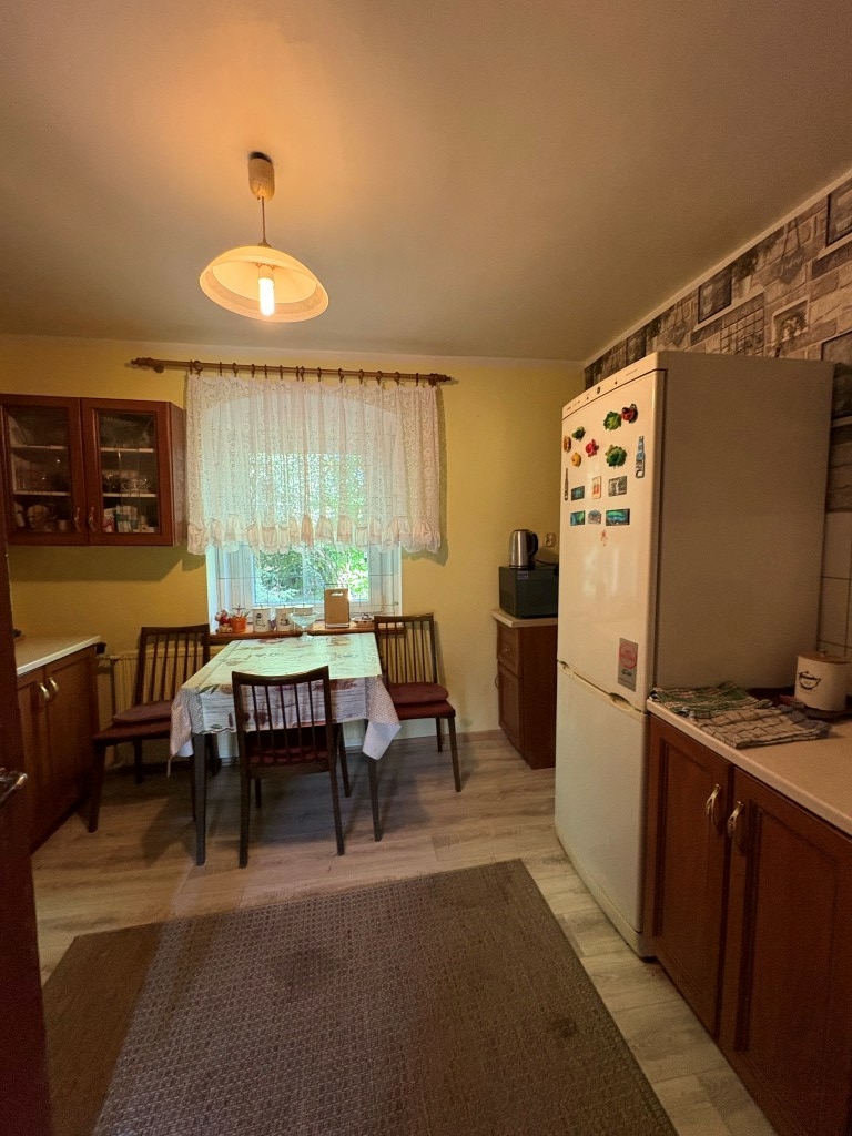 Poniemiecki dom parterowy na działce o powierzchni 8682mkw.